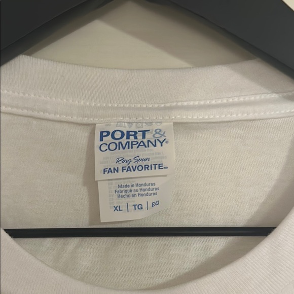 NWOT Patriotic T-shirt - Picture 3 of 3